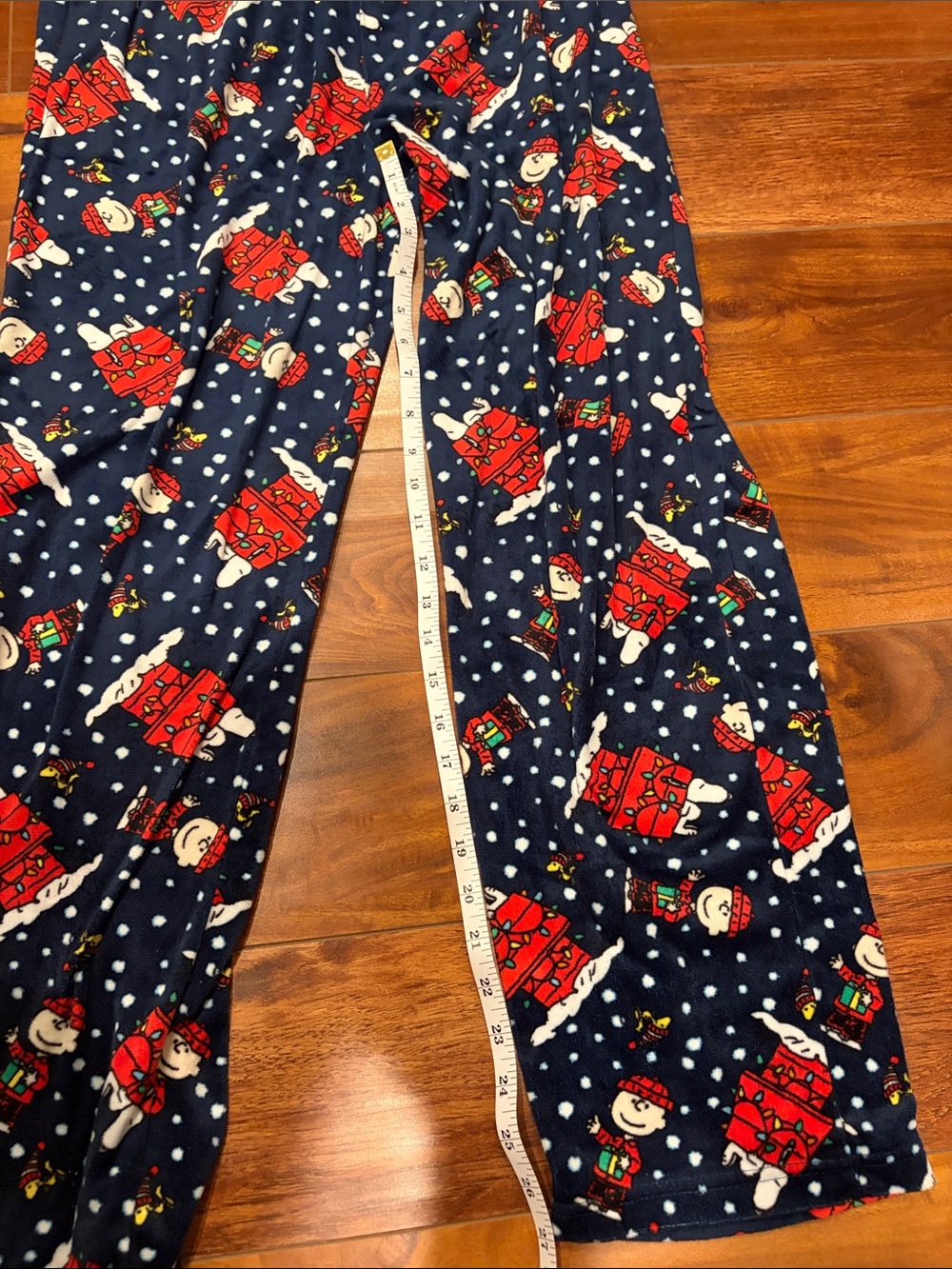 Peanuts Charlie, Snoopy, and Woodstock pajama pants in size small. - Picture 4 of 8